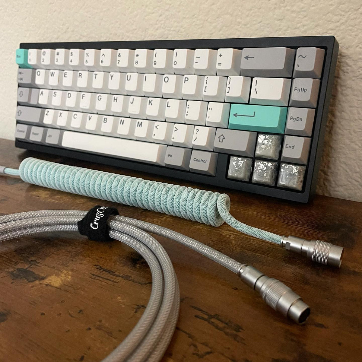 Custom sleeved keyboard cable by CruzCtrl